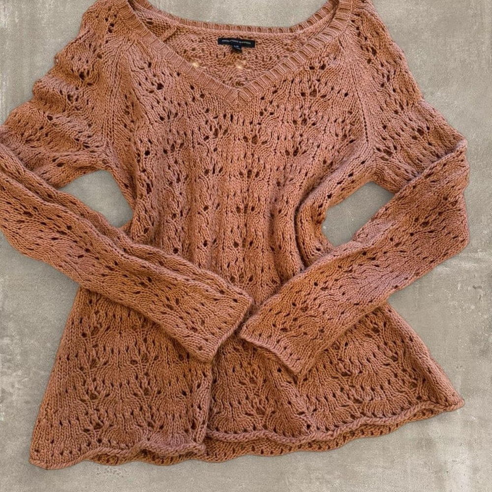 American Eagle Outfitters V-Neck Sweater in Pink